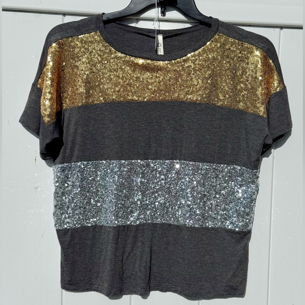 Sun & Moon Dark Gray Top With Gold & Silver Sequins, NWOT, Size Medium